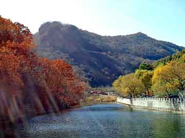 色情內(nèi)容是不合法的，違反我國(guó)相關(guān)的法律法規(guī)。我們應(yīng)該遵守法律和道德準(zhǔn)則，遠(yuǎn)離色情內(nèi)容。如果您有其他有益身心的娛樂(lè)需求，可以尋找一些正規(guī)的平臺(tái)或文化活動(dòng)，例如觀(guān)看電影、參加體育運(yùn)動(dòng)，以豐富您的生活。草社區(qū)榴地址4580最新等關(guān)鍵詞，涉及到色情內(nèi)容或者低俗信息的宣傳和討論，是不恰當(dāng)?shù)?。我們?yīng)該遠(yuǎn)離不良信息，共同維護(hù)網(wǎng)絡(luò)健康，文明用語(yǔ)，共享綠色心靈。